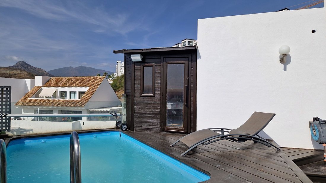 Penthouse in Benahavis, Andalusia, Spain 4 - 14587474