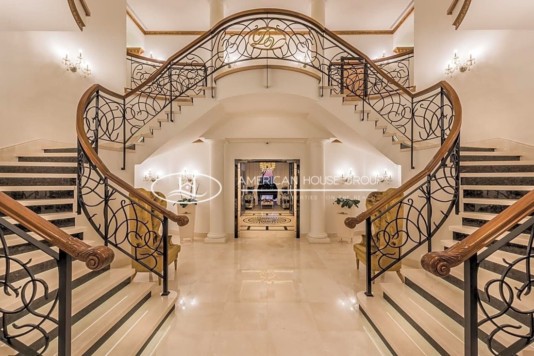 Estate in Elviria-Cabopino, Marbella, Spain 4 - 14590277