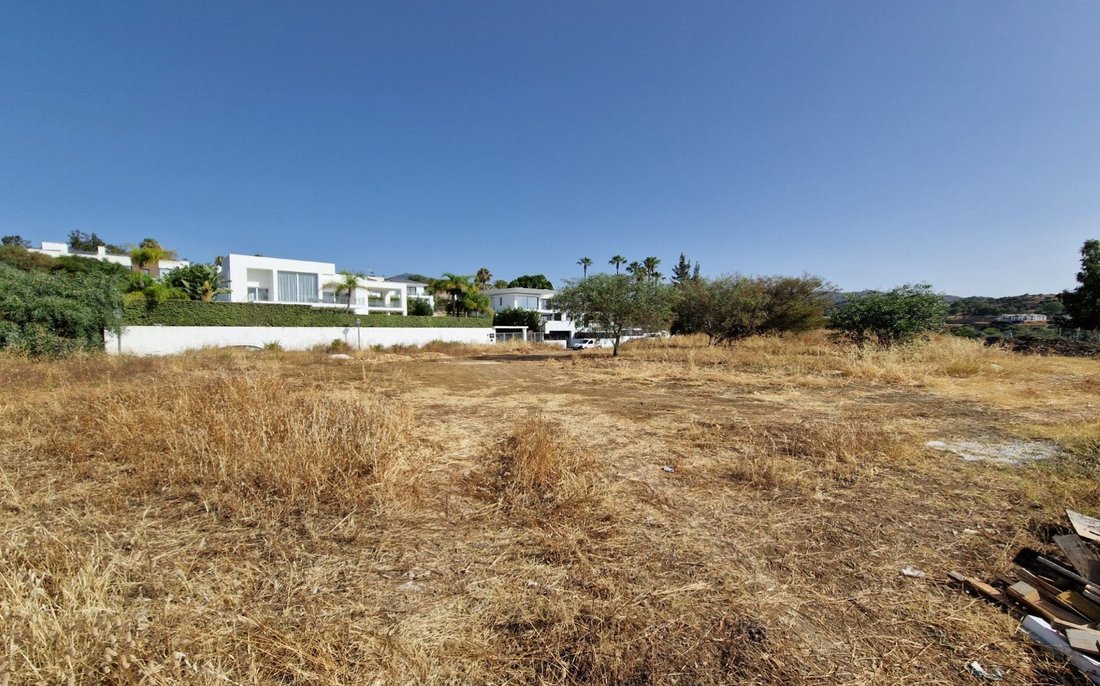 Land in Benahavis, Andalusia, Spain 3 - 14587308