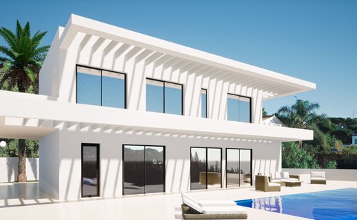 Villa in Elviria-Cabopino, Marbella, Spain 1