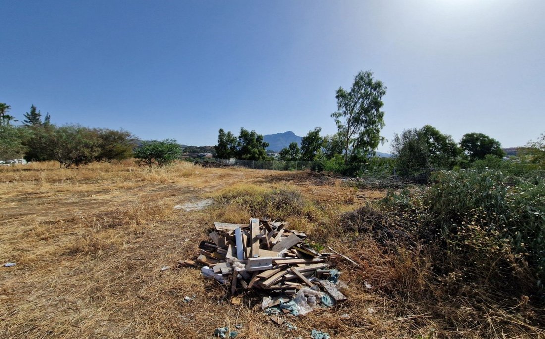 Land in Benahavis, Andalusia, Spain 4 - 14587308