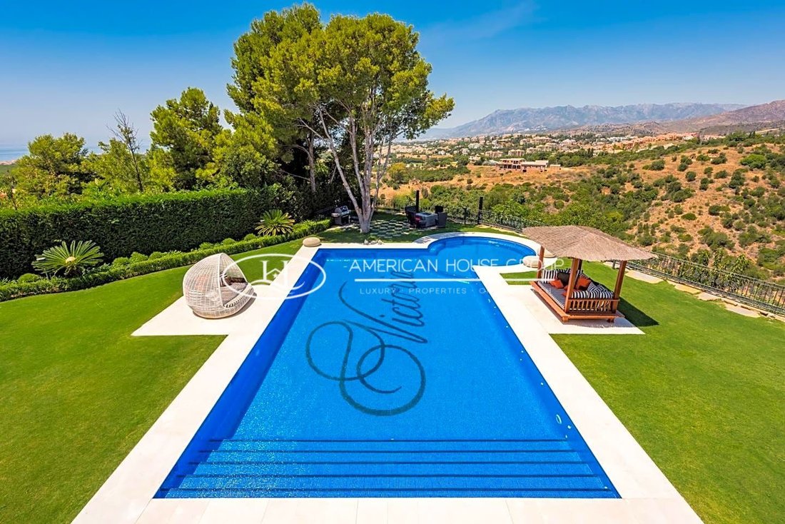 Estate in Elviria-Cabopino, Marbella, Spain 2 - 14590277