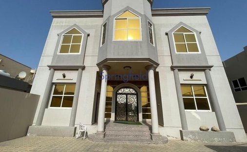 Villa in Dubai, Dubai, United Arab Emirates 1