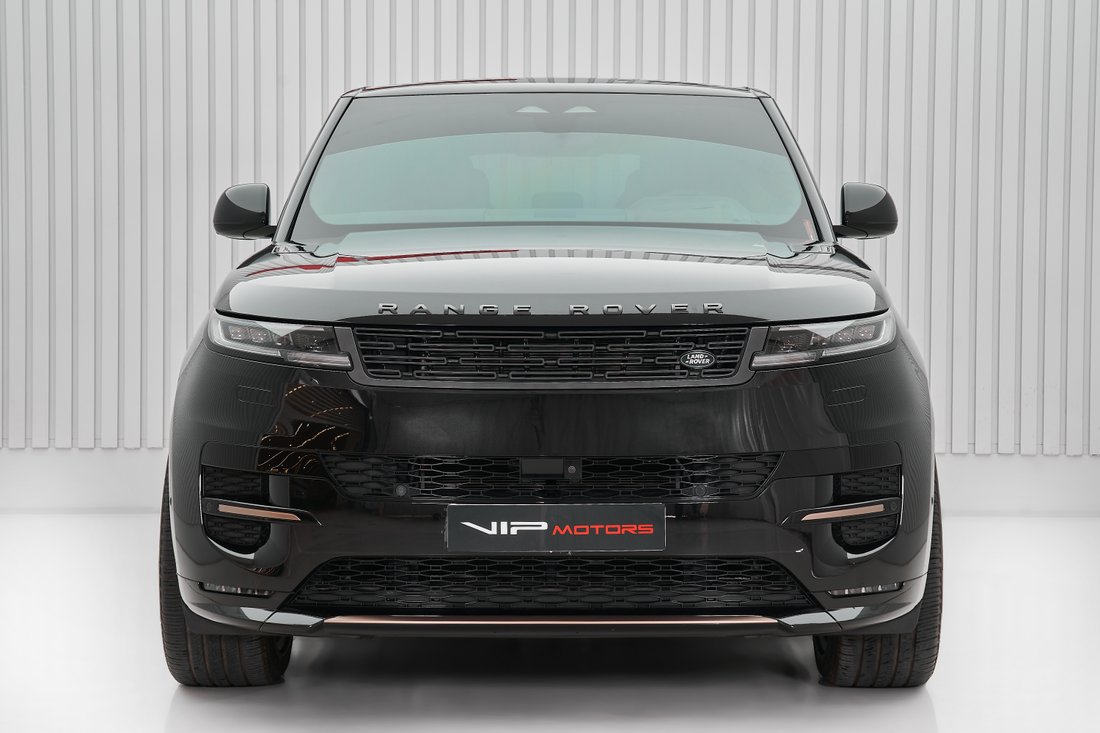 Suv in Dubai, Dubai, United Arab Emirates 2 - 14590667