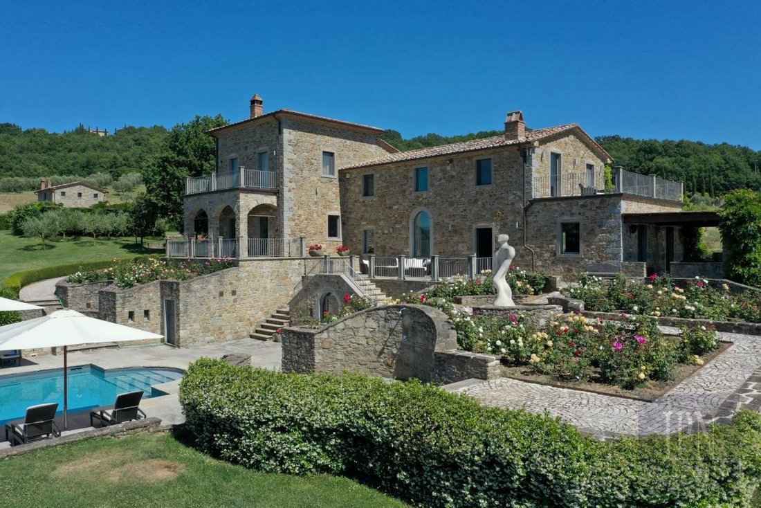 Estate in Lisciano Niccone, Umbria, Italy 1 - 14590609