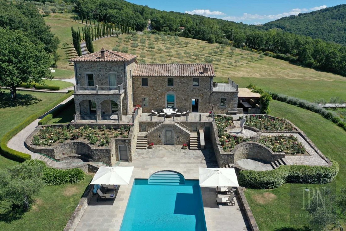 Estate in Lisciano Niccone, Umbria, Italy 2 - 14590609