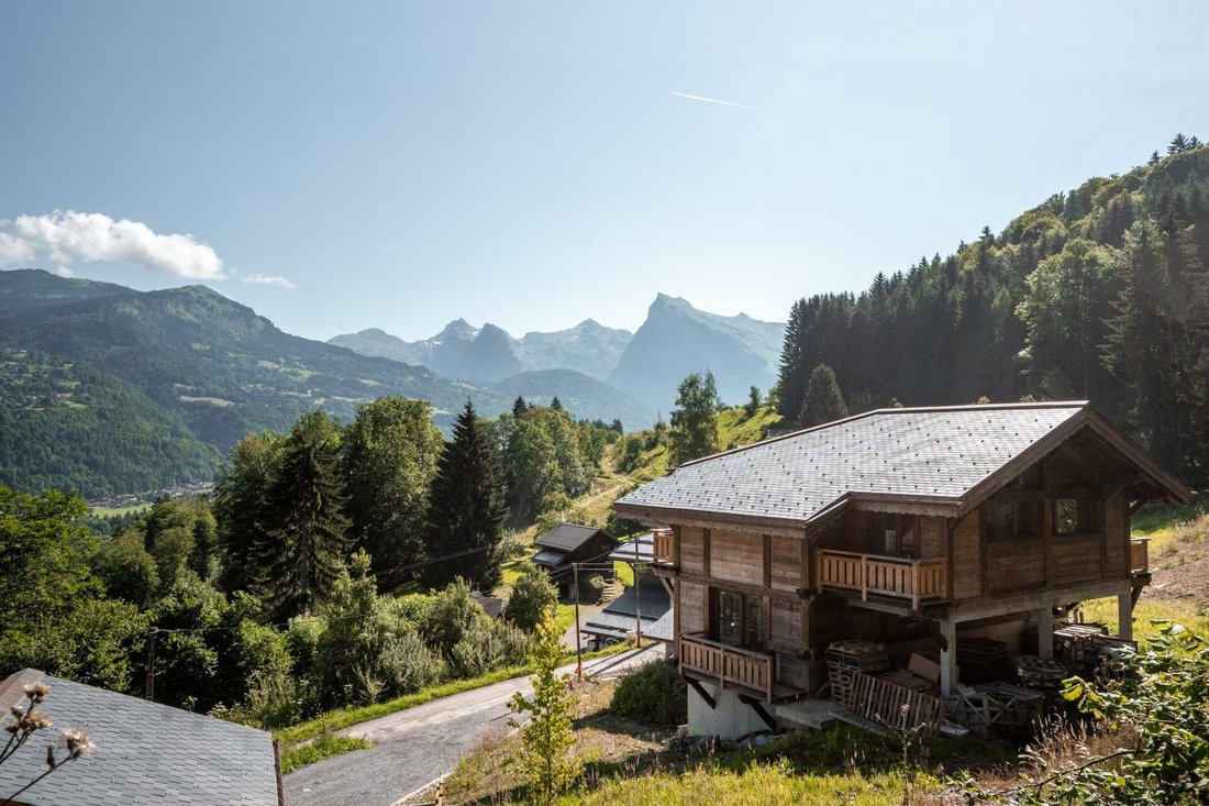 Chalet in Morillon, Auvergne-Rhône-Alpes, France 2 - 14591028