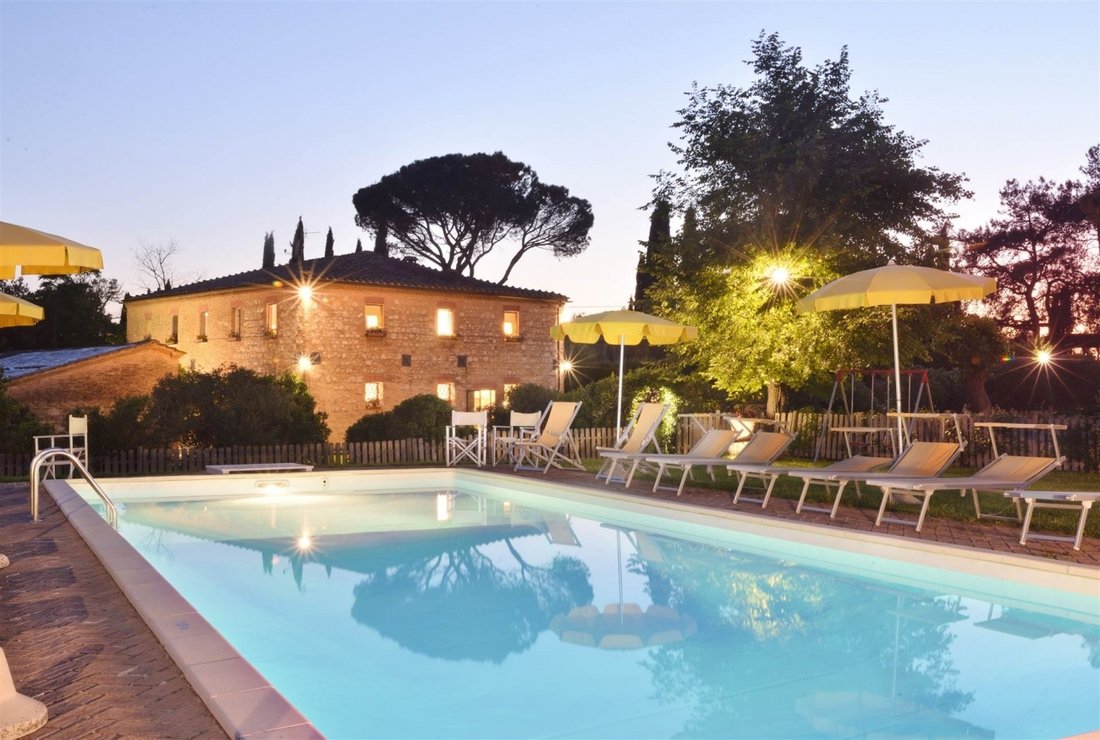 Villa à Monteroni d'Arbia, Toscane, Italie 2 - 14592806