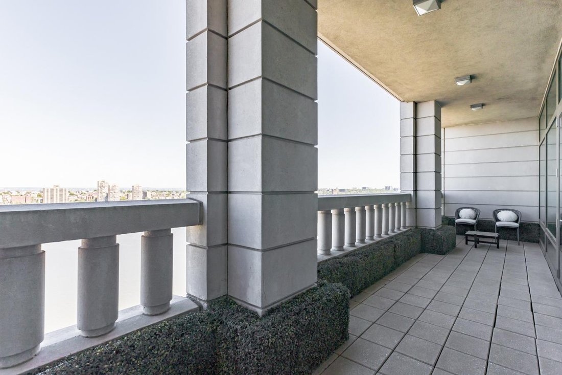 Condo in New York, New York, United States 3 - 14579124