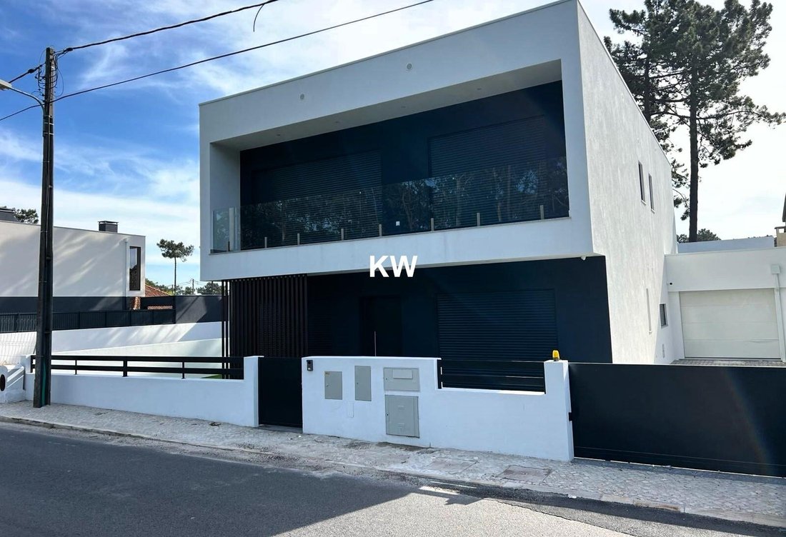 House in Charneca de Caparica e Sobreda, Setubal, Portugal 1 - 14590850