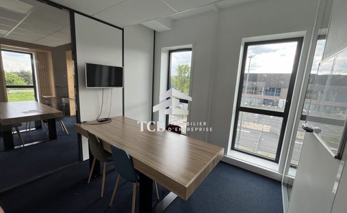 Castle for Sale in Treillières, Pays de la Loire, France