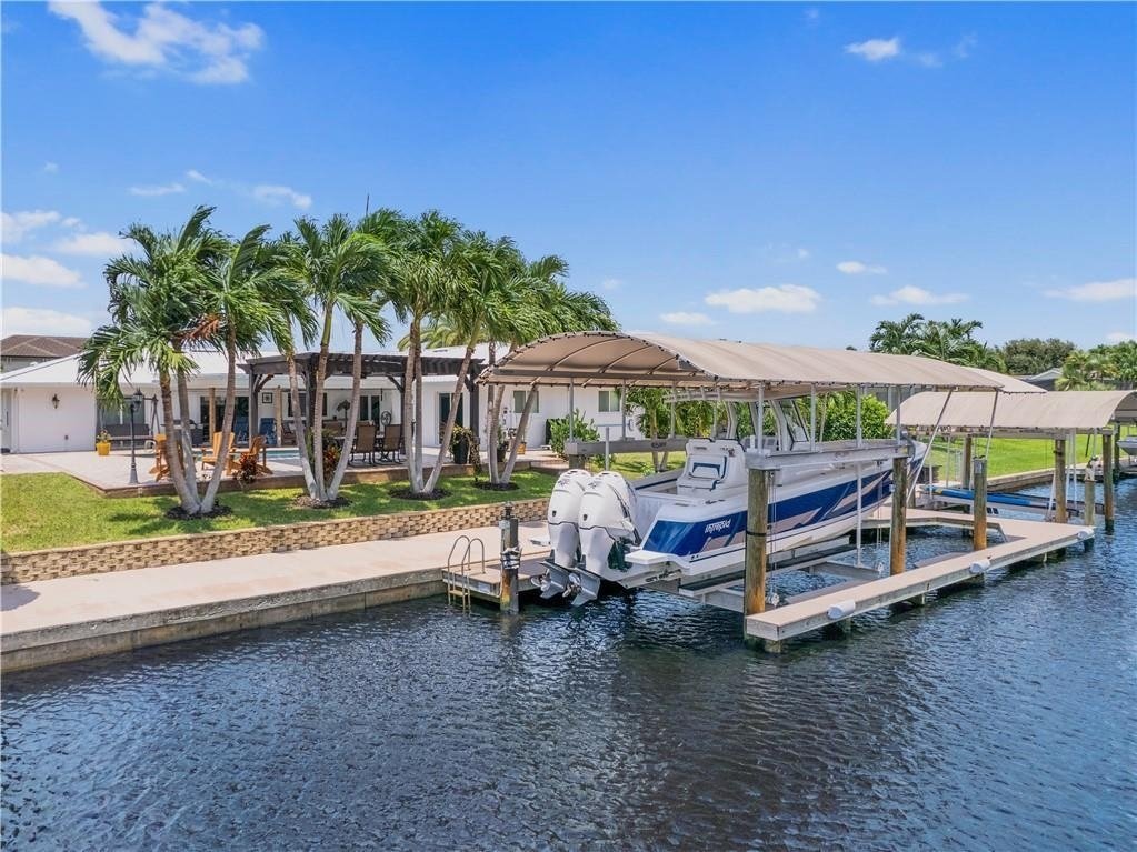 Exceptional Property In The Town & River In Fort Myers, Florida, United