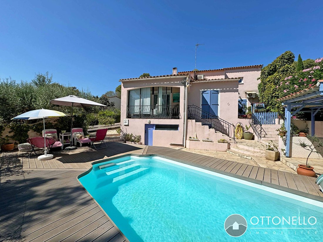 Villa in La Bouverie, Roquebrune-sur-Argens, France 1 - 14596276