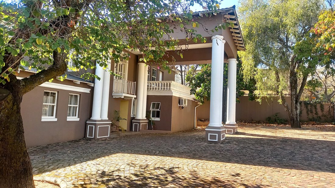 Maison à Hillcrest, Gauteng, Afrique du Sud 3 - 14595666