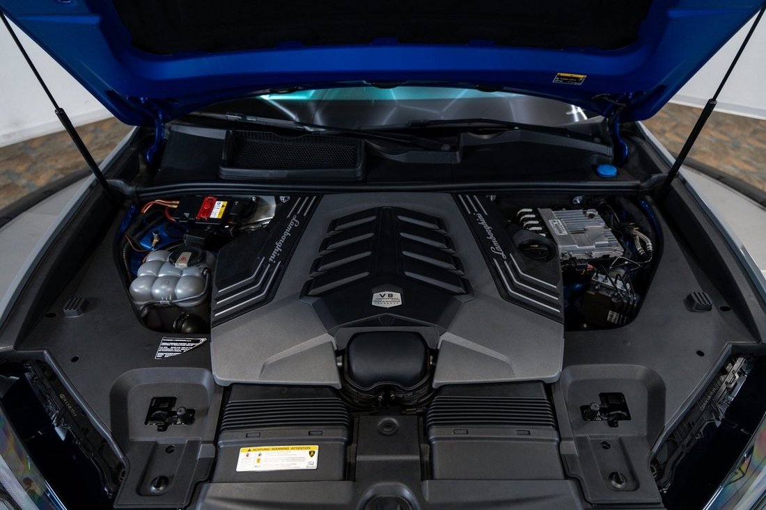 Suv in Saint Louis, MO, United States 3 - 14372244