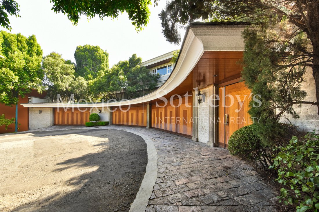 House in Mexico City, Mexico 2 - 13638025
