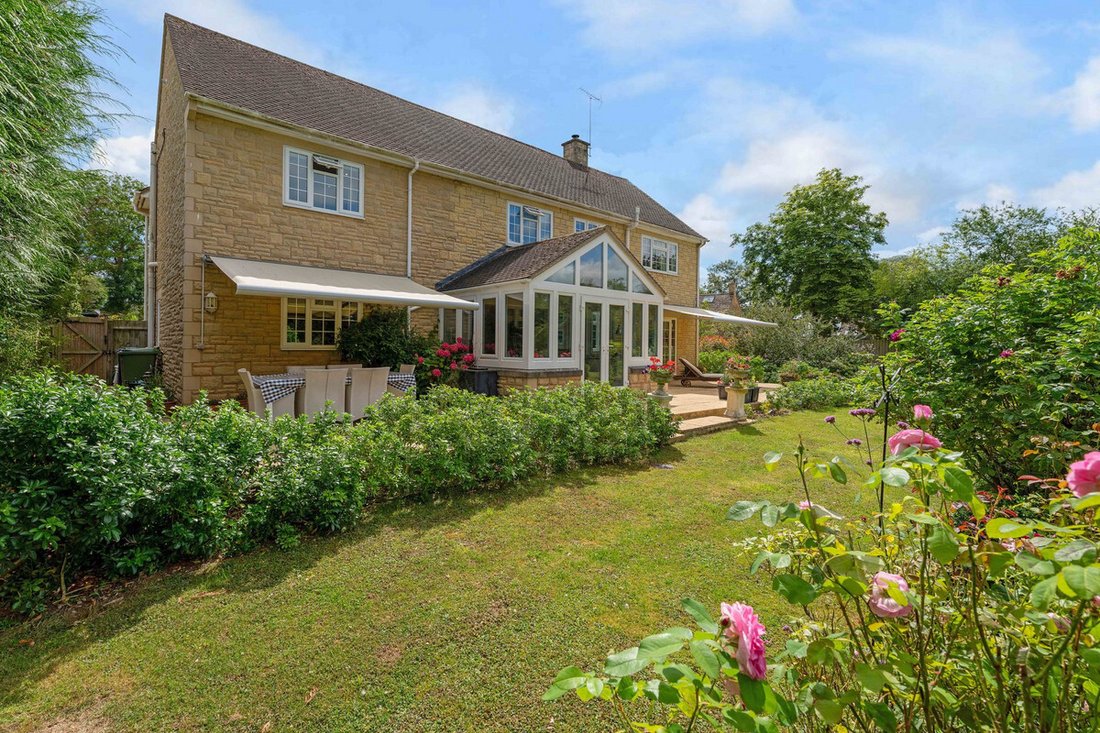 House in Toddington, Tewkesbury, England 2 - 14598337