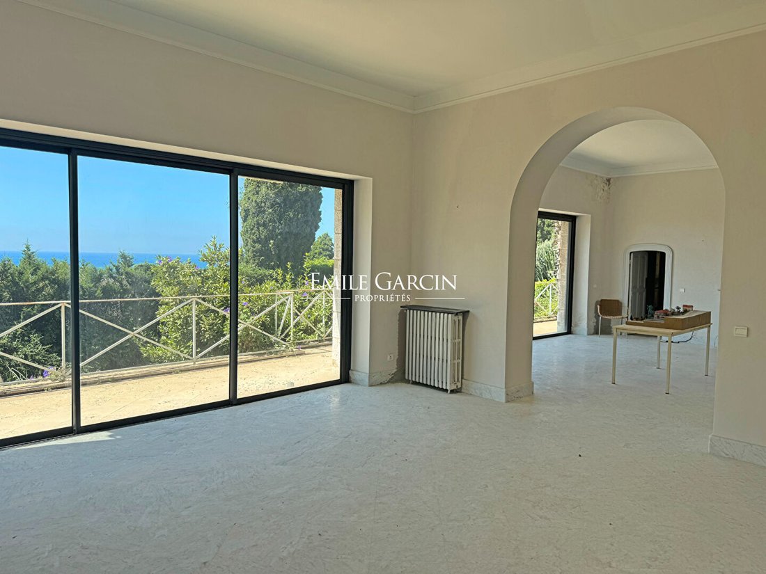 Villa in Menton, Provence-Alpes-Côte d'Azur, France 4 - 14602199