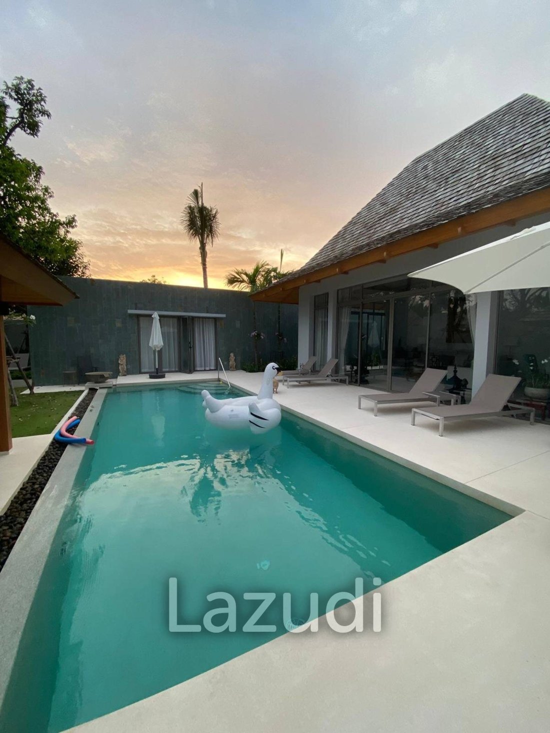 Villa in Thep Krasatti, Phuket, Thailand 1 - 14600191