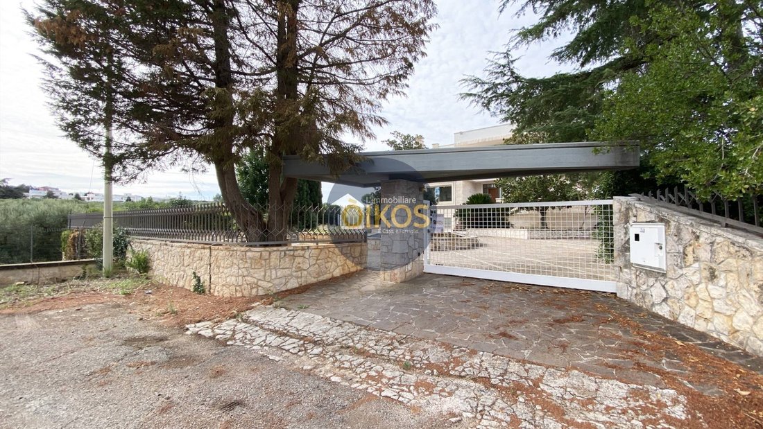 Villa en Castellana Grotte, Apulia, Italia 4 - 13484388
