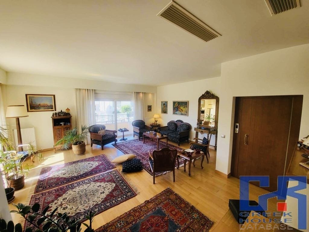 House in Glyfada, Attica, Greece 2 - 13918007