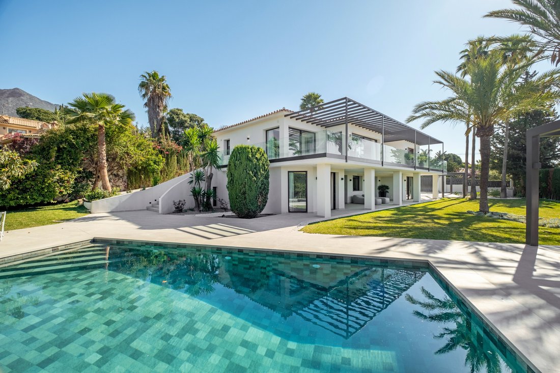 Villa in Sierra Blanca, Marbella, Spain 1 - 12486041