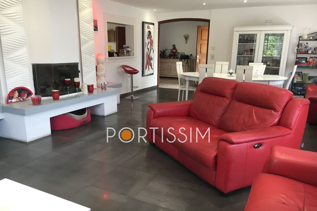 Villa in Val de Cagne-Colline Route de Vence, Cagnes-sur-Mer, France 2 - 14603742