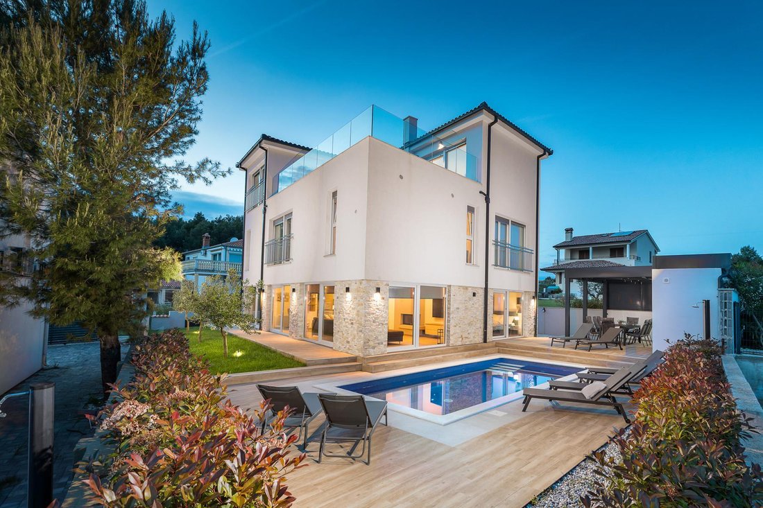 Villa in Fazana, Istria County, Croatia 1 - 14605100