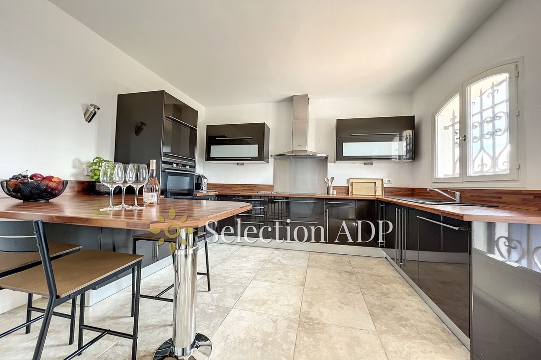 Villa in Grasse, Provence-Alpes-Côte d'Azur, France 5 - 14603736