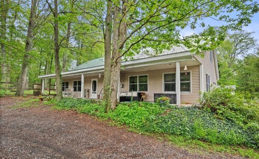 House in Bloomingburg, New York, United States 1