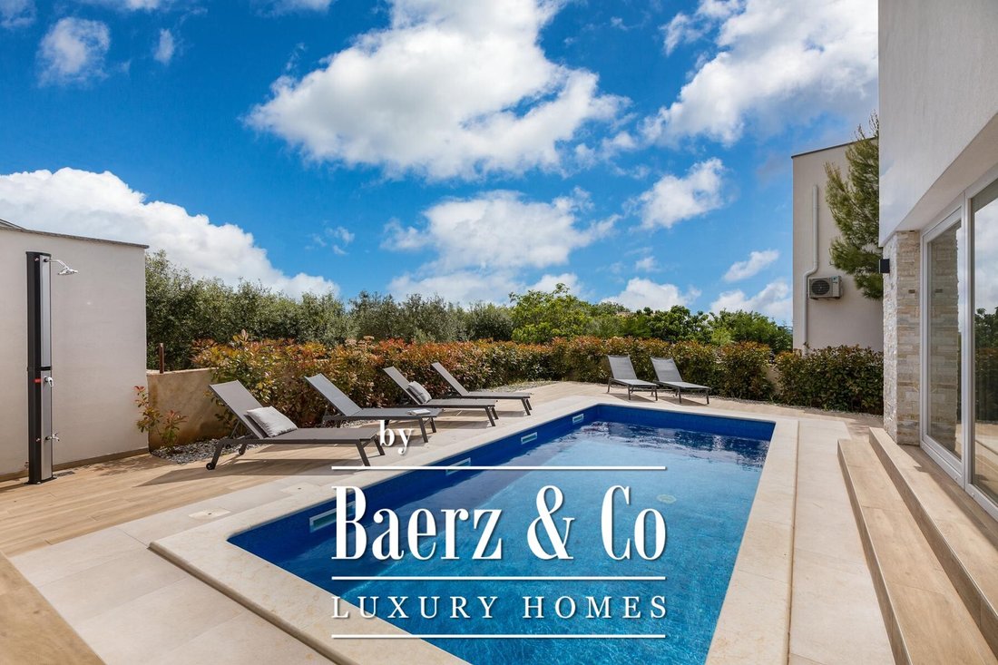 Villa in Fazana, Istria County, Croatia 3 - 14604373