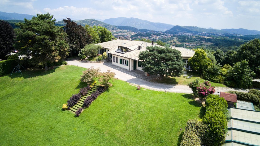 Villa in Colverde, Lombardy, Italy 3 - 14605110