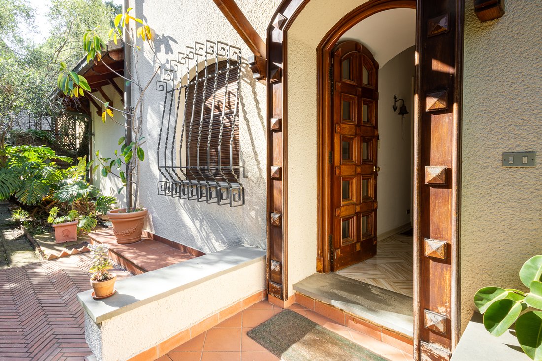 Villa in Bordighera, Liguria, Italy 4 - 14605569