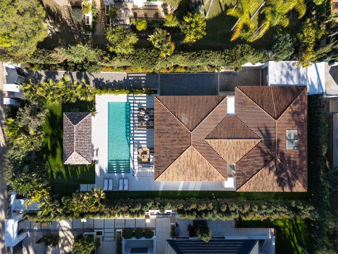 Villa in Marbella, Andalusia, Spain 3 - 14605653