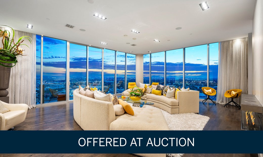 Stunning Penthouse Located In Downtown San In San Antonio, Texas ...
