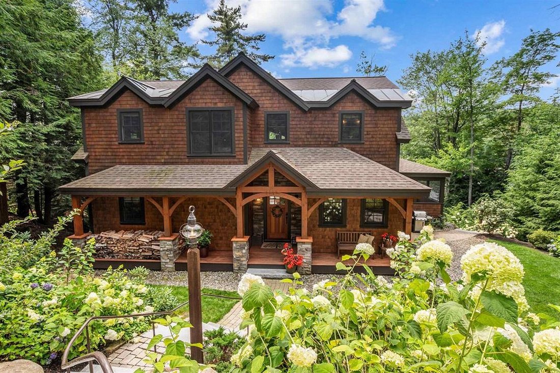 20 Woodland Road In Sunapee, New Hampshire, United States For Sale