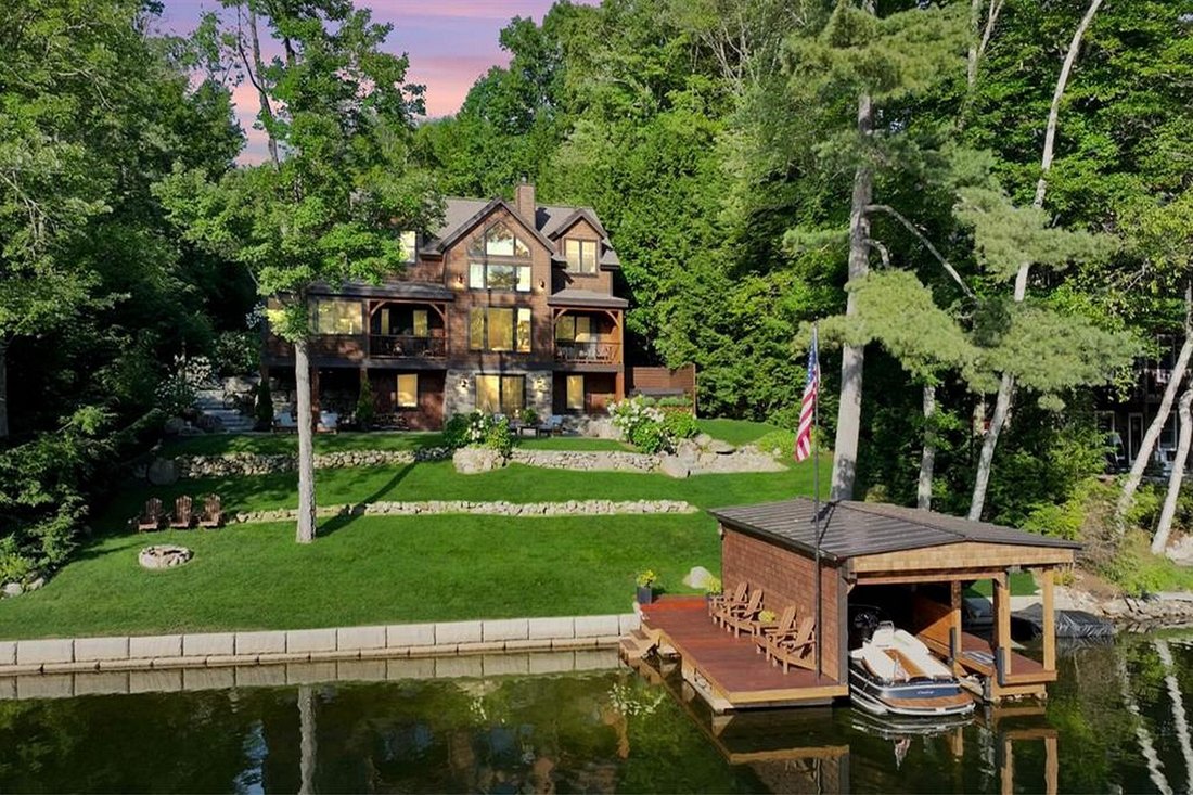 20 Woodland Road In Sunapee, New Hampshire, United States For Sale