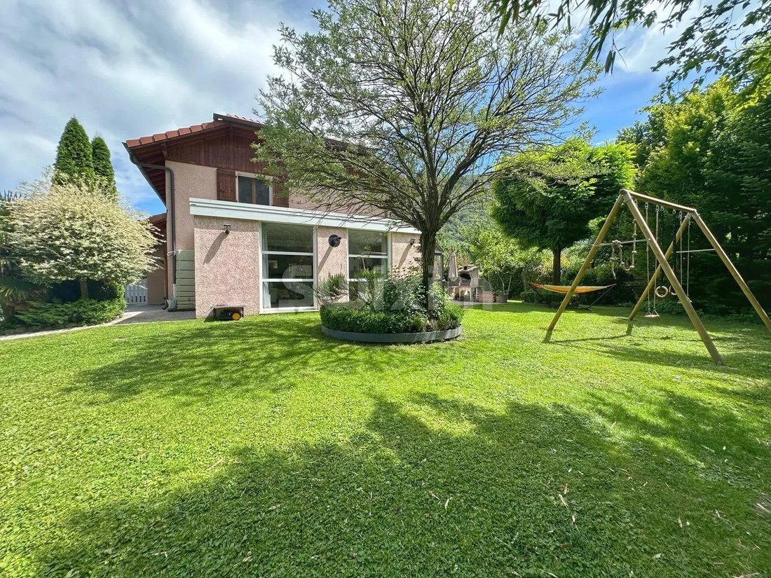 House in Etrembieres, Auvergne-Rhône-Alpes, France 1 - 14606986