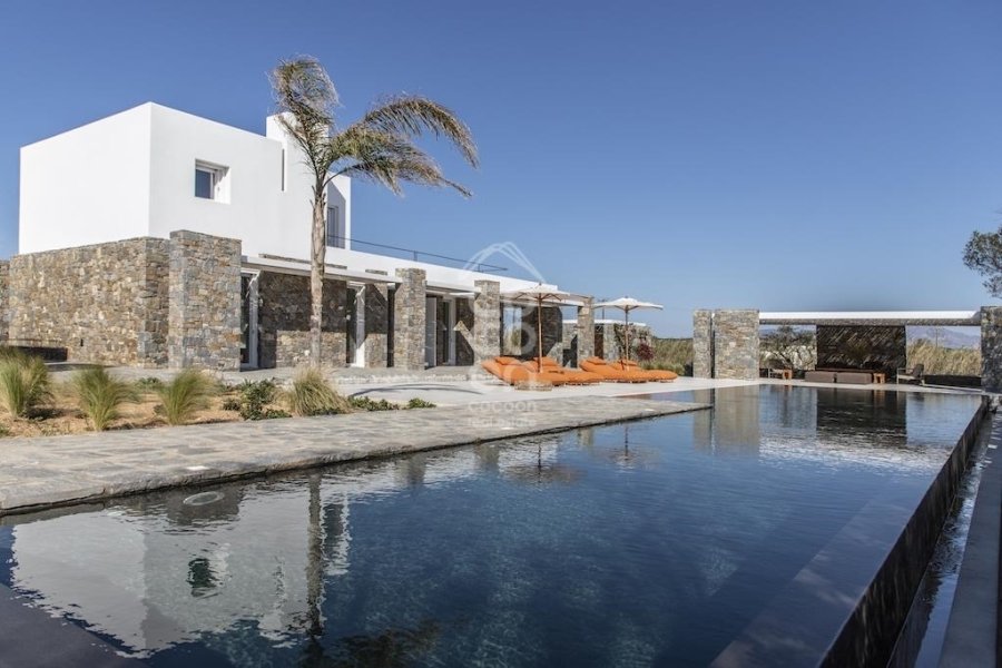 Villa in Paros, Aegean, Greece 1 - 14606425