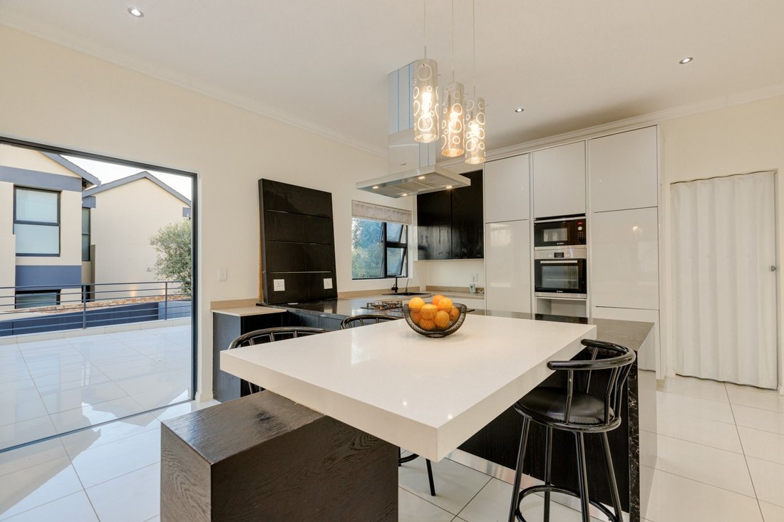 Maison à Halfway House Estate, Gauteng, Afrique du Sud 4 - 14606780