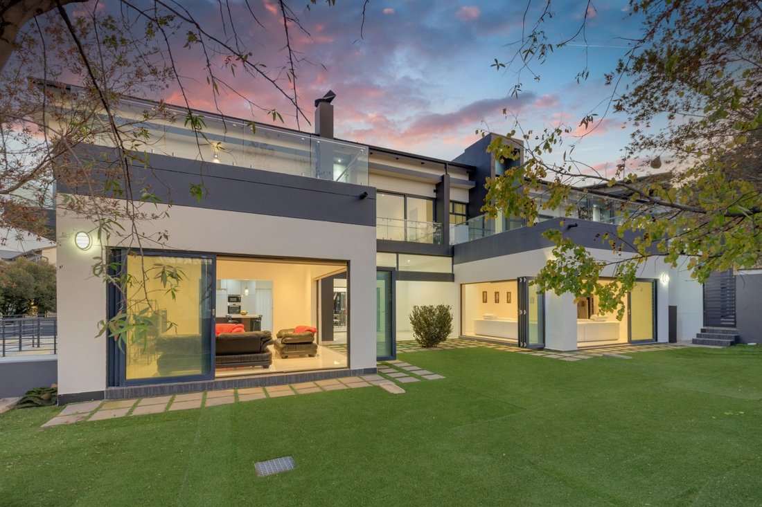 Maison à Halfway House Estate, Gauteng, Afrique du Sud 1 - 14606780