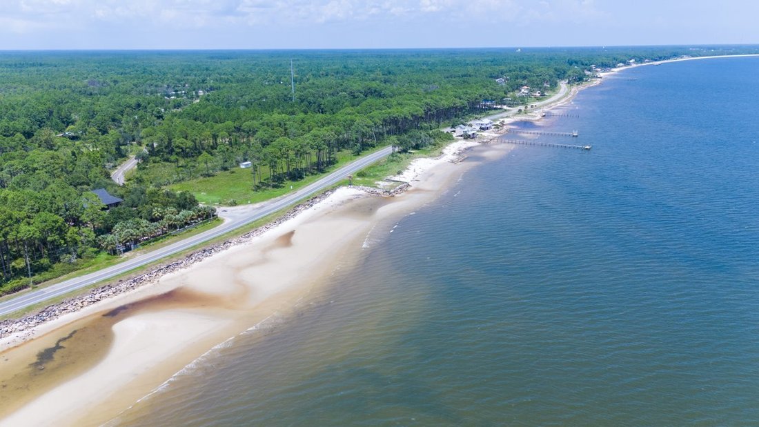 Estate in Carrabelle, Florida, United States 5 - 14615642