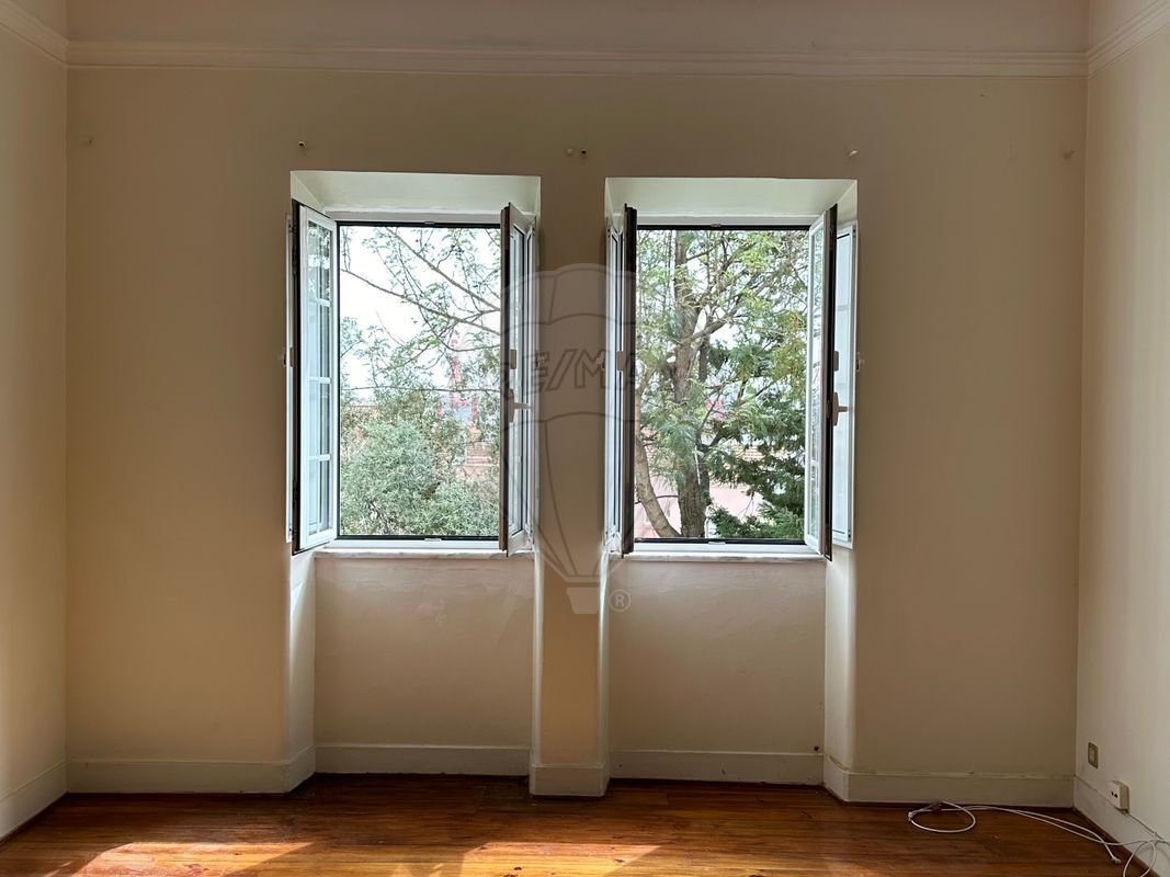 Apartment in Estrela, Lisbon, Portugal 2 - 13995075