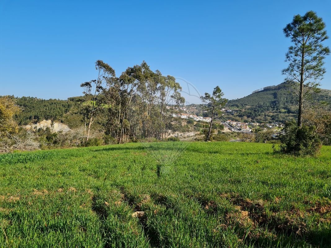 Land in Lousa, Lisbon, Portugal 1 - 14608348