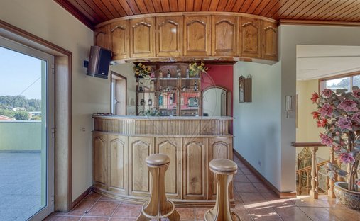 Casa a Sandim, Olival, Lever e Crestuma, Oporto, Portogallo 1