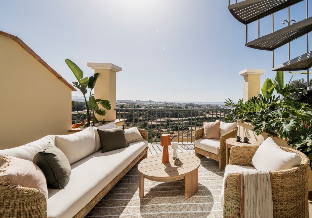 Apartment in Benahavis, Andalusia, Spain 1 - 14611475