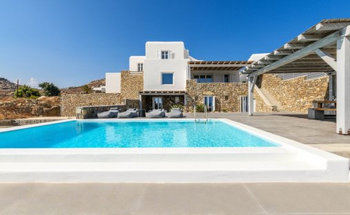 Villa in Ano Mera Community, Aegean, Greece 1