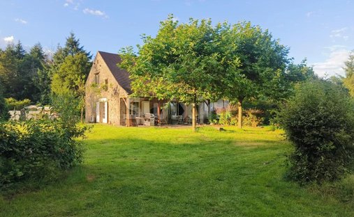 House in Chatel-Moron, Bourgogne – Franche-Comté, France 1