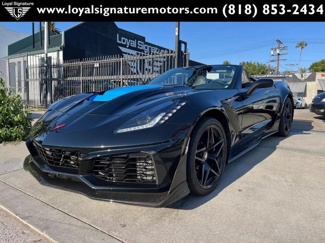 Cabriolet in Van Nuys, CA, United States 3 - 14611382