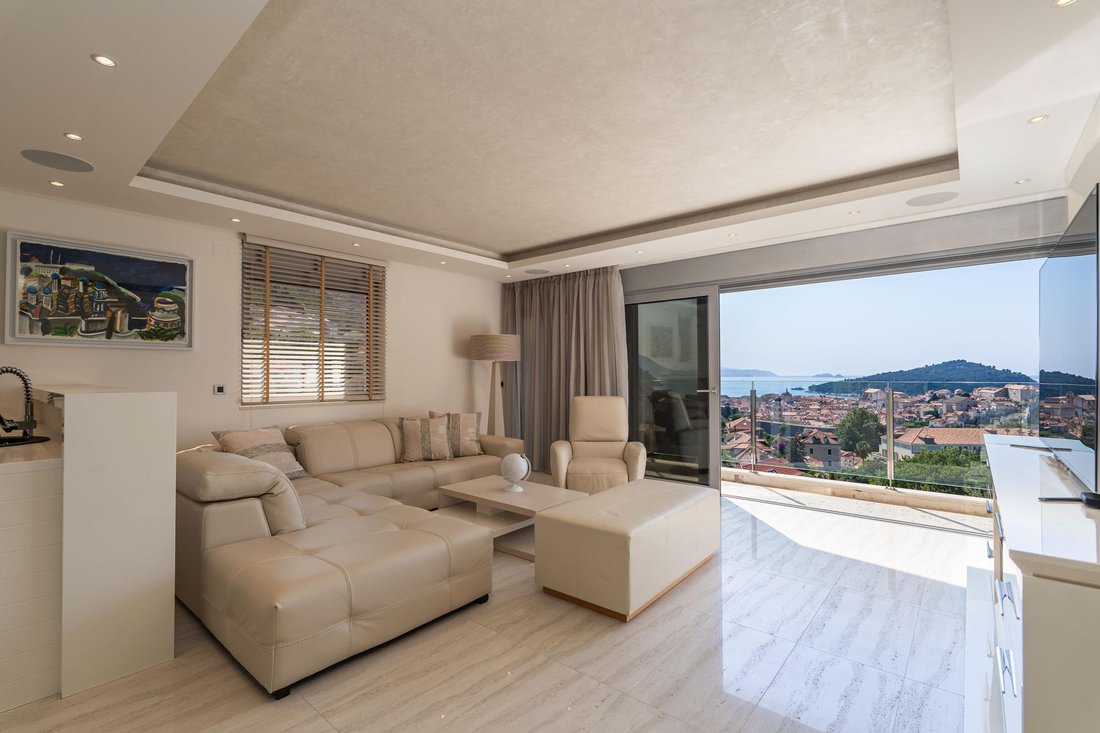 Villa in Bosanka, Dubrovnik-Neretva County, Croatia 2 - 14611726